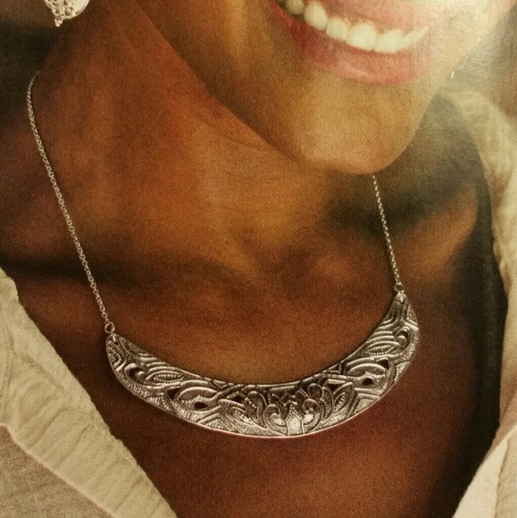 Silpada Ahead of the Curve necklace, Retired Sampl - Picture 3 of 3